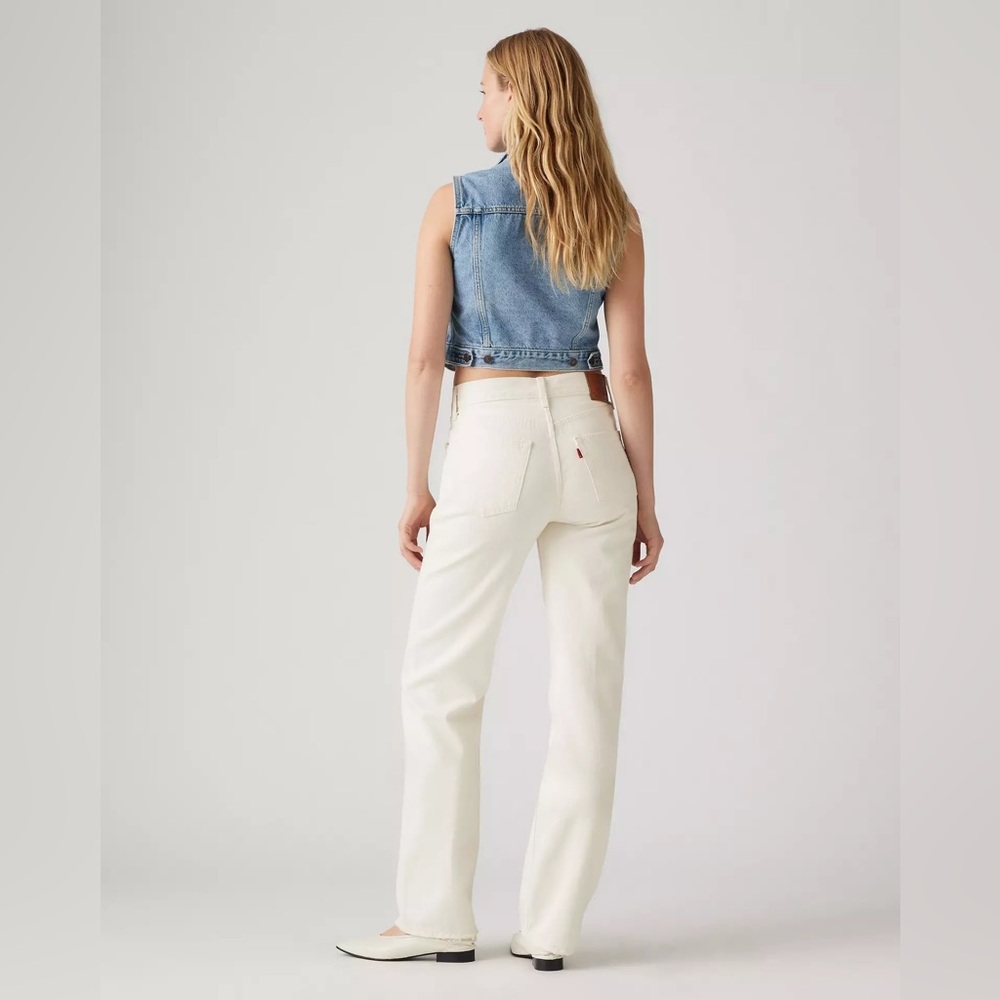 Levi's Women's Straight Leg White Jeans - Picture 3 of 10